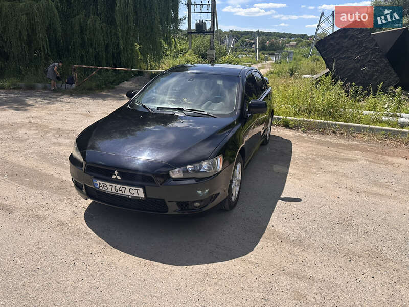 Седан Mitsubishi Lancer 2009 в Виннице