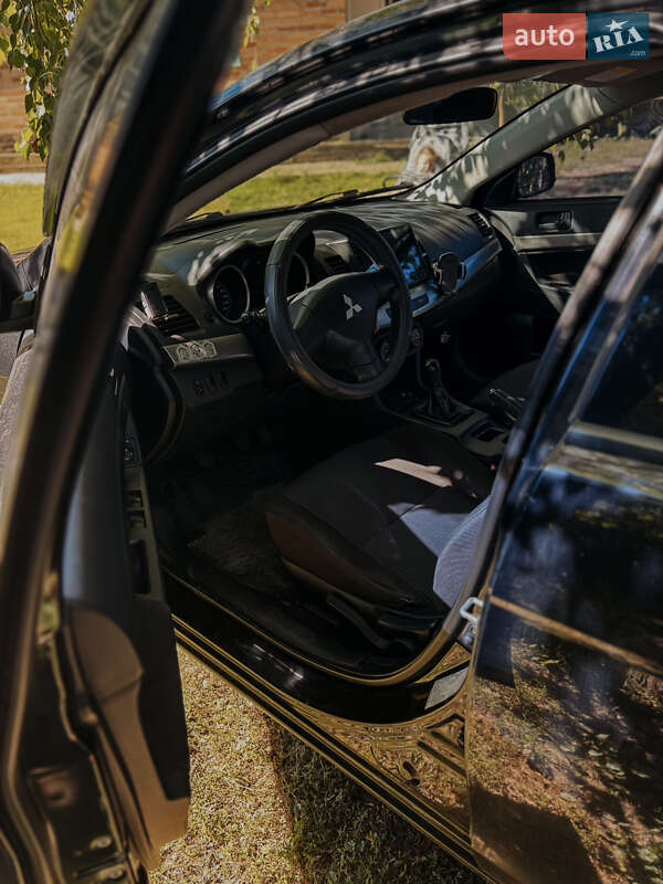Седан Mitsubishi Lancer 2008 в Черкассах