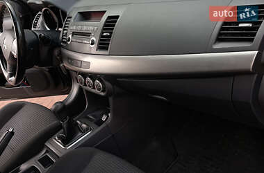 Седан Mitsubishi Lancer 2009 в 