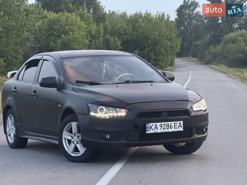 Седан Mitsubishi Lancer 2009 в Старокостянтинові