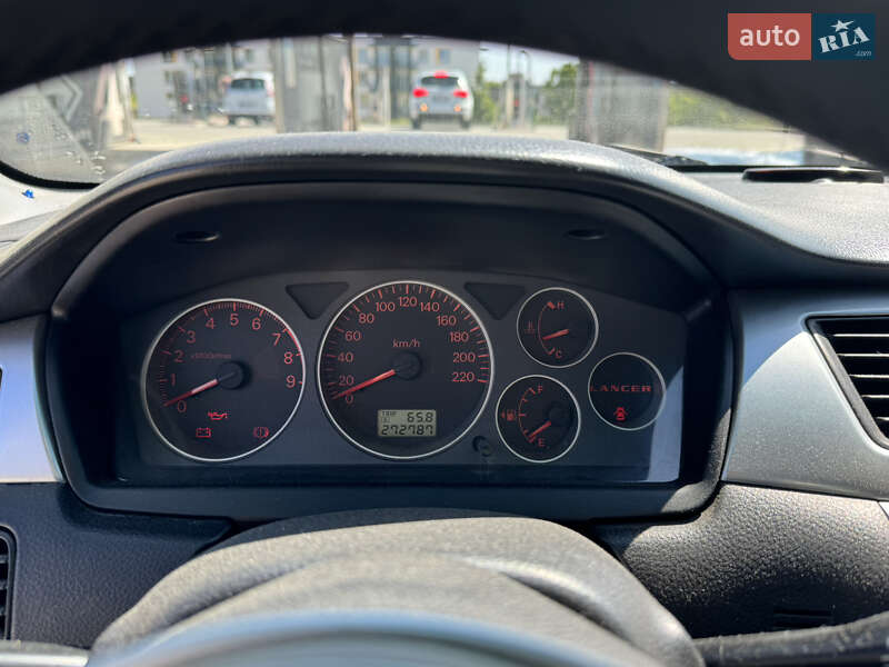 Седан Mitsubishi Lancer 2006 в Львове