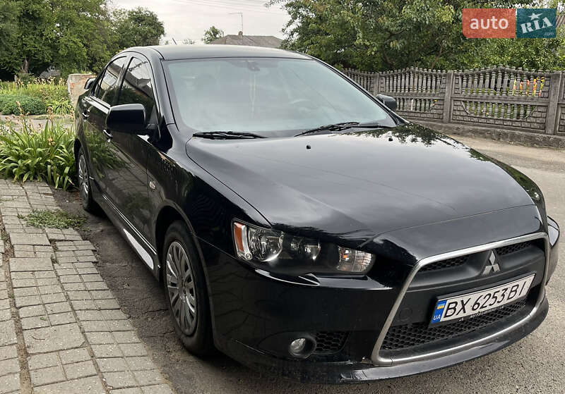 Седан Mitsubishi Lancer 2012 в Ярмолинцях
