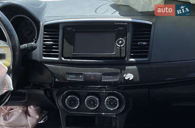 Седан Mitsubishi Lancer 2015 в 