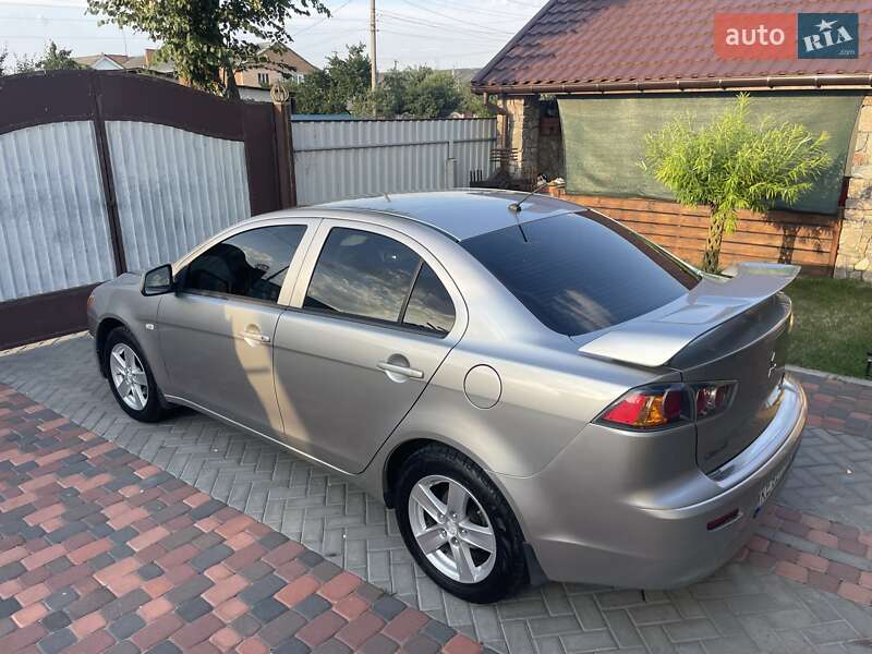 Седан Mitsubishi Lancer 2012 в Кобеляках