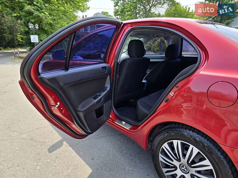 Седан Mitsubishi Lancer 2010 в Одессе