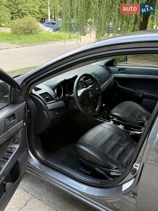 Седан Mitsubishi Lancer 2008 в Бурштині