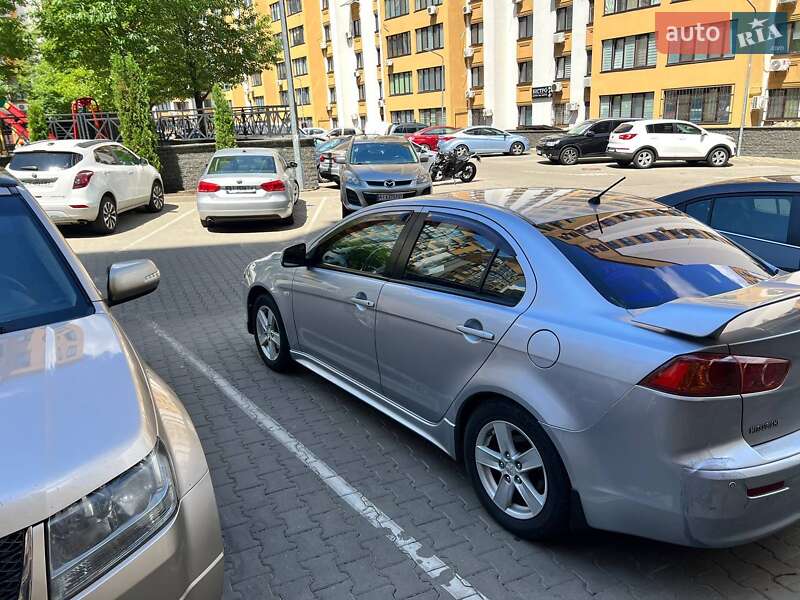 Седан Mitsubishi Lancer 2007 в Києві