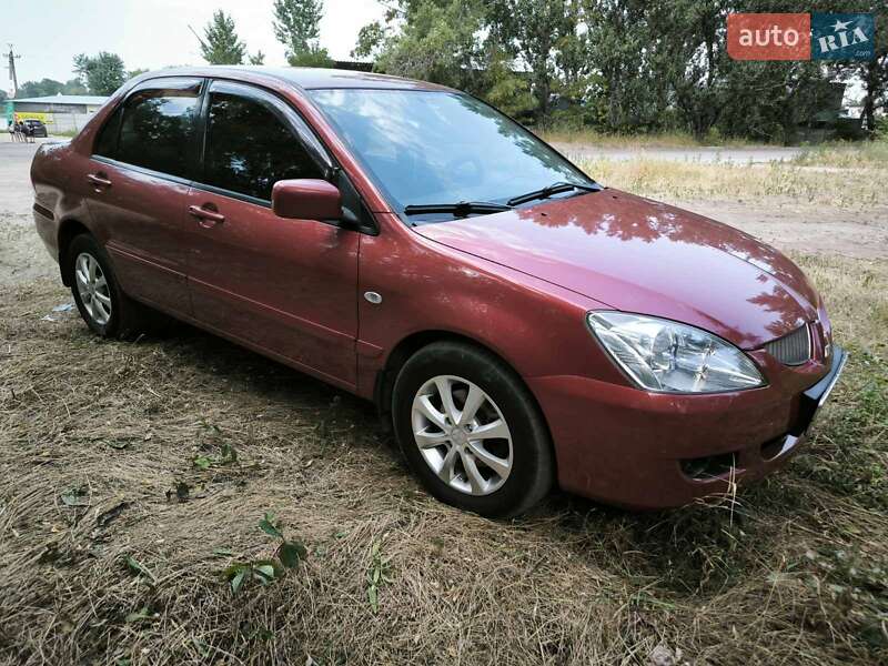 Седан Mitsubishi Lancer 2004 в 