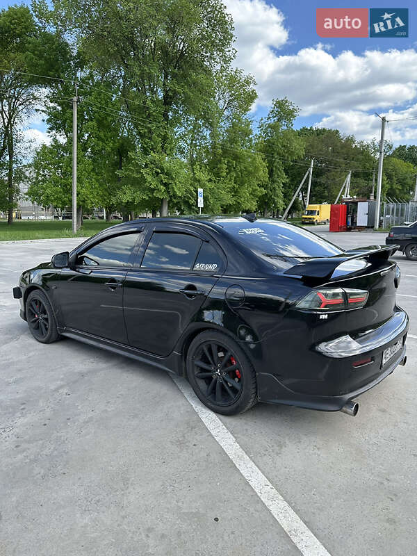Седан Mitsubishi Lancer 2008 в Синельниково