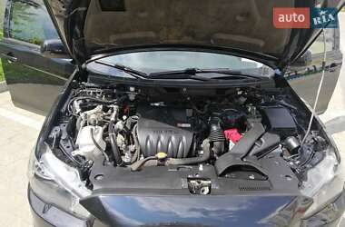 Седан Mitsubishi Lancer 2009 в 