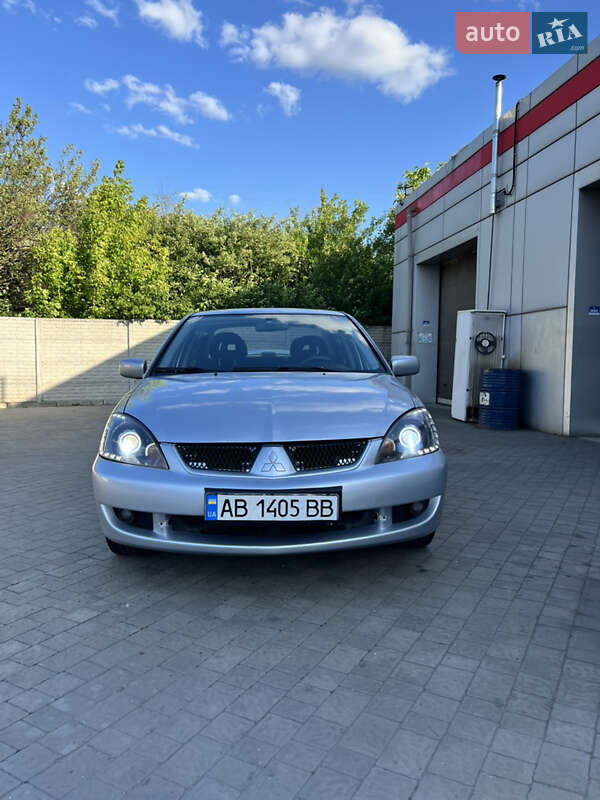 Седан Mitsubishi Lancer 2008 в Кривому Розі
