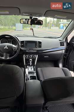 Седан Mitsubishi Lancer 2016 в 