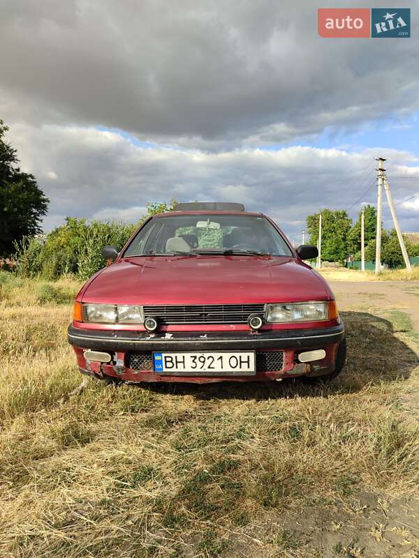 Лифтбек Mitsubishi Lancer 1989 в Великой Михайловке