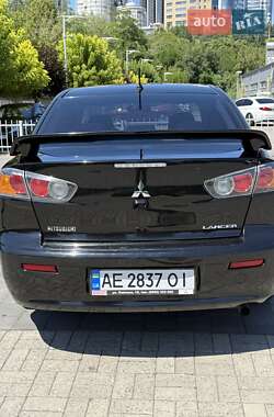 Седан Mitsubishi Lancer 2017 в 