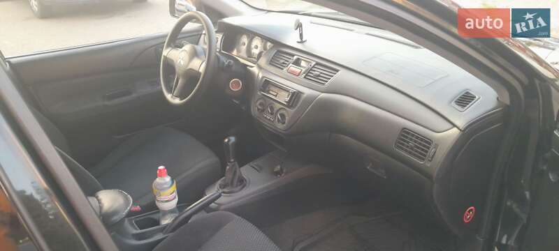 Седан Mitsubishi Lancer 2006 в Києві