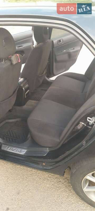 Седан Mitsubishi Lancer 2006 в Києві