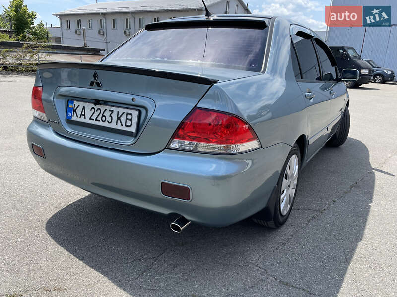 Седан Mitsubishi Lancer 2008 в Києві