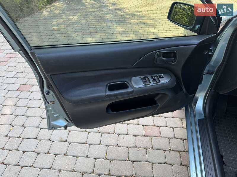 Седан Mitsubishi Lancer 2008 в Львове