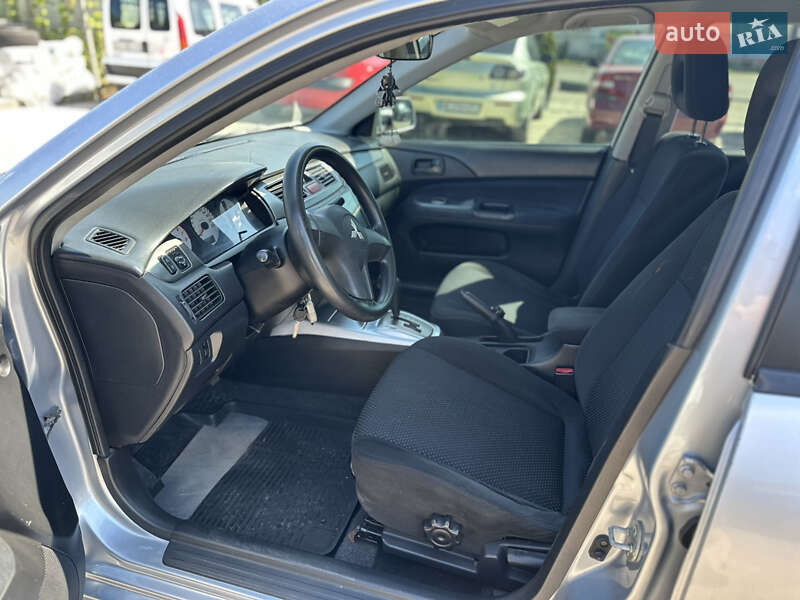 Седан Mitsubishi Lancer 2007 в Днепре