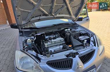 Седан Mitsubishi Lancer 2004 в 