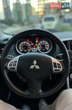 Седан Mitsubishi Lancer 2015 в 
