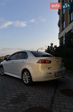 Седан Mitsubishi Lancer 2015 в 