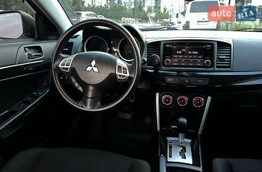 Седан Mitsubishi Lancer 2015 в 