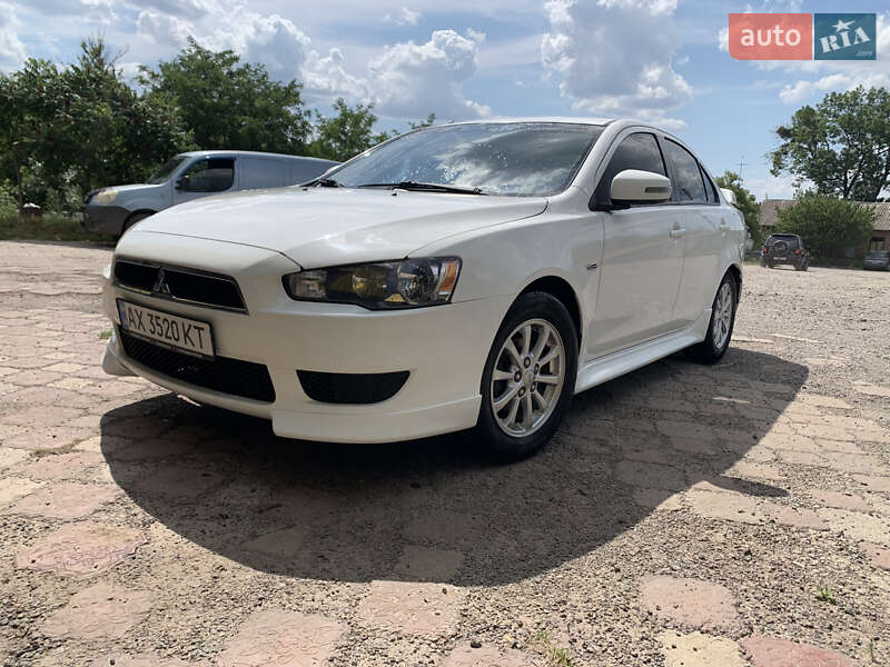 Седан Mitsubishi Lancer 2014 в 