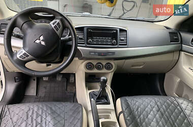 Седан Mitsubishi Lancer 2014 в 