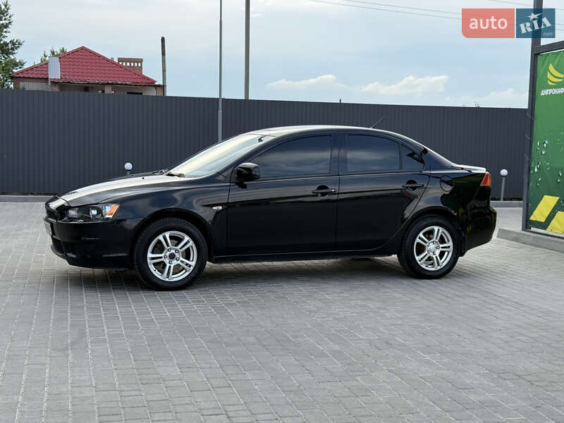 Седан Mitsubishi Lancer 2008 в Днепре