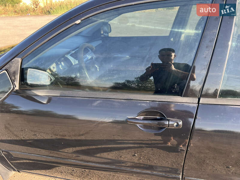 Седан Mitsubishi Lancer 2006 в Николаеве