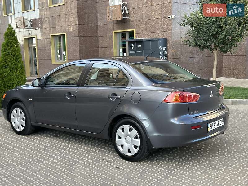 Седан Mitsubishi Lancer 2009 в Одессе