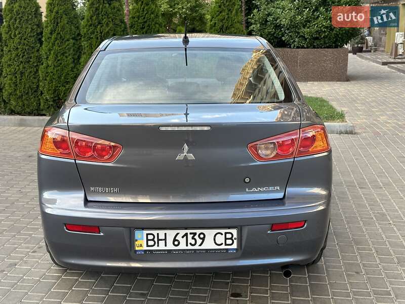 Седан Mitsubishi Lancer 2009 в Одессе