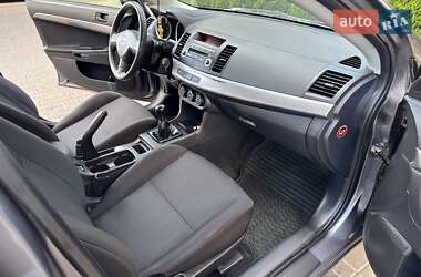 Седан Mitsubishi Lancer 2009 в 