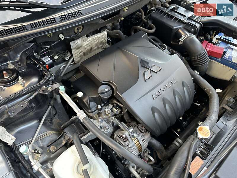 Седан Mitsubishi Lancer 2009 в Одессе