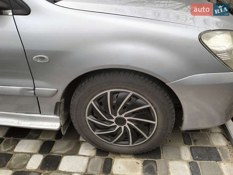 Седан Mitsubishi Lancer 2006 в Житомирі