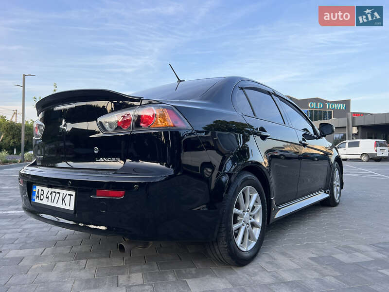 Седан Mitsubishi Lancer 2015 в Вінниці