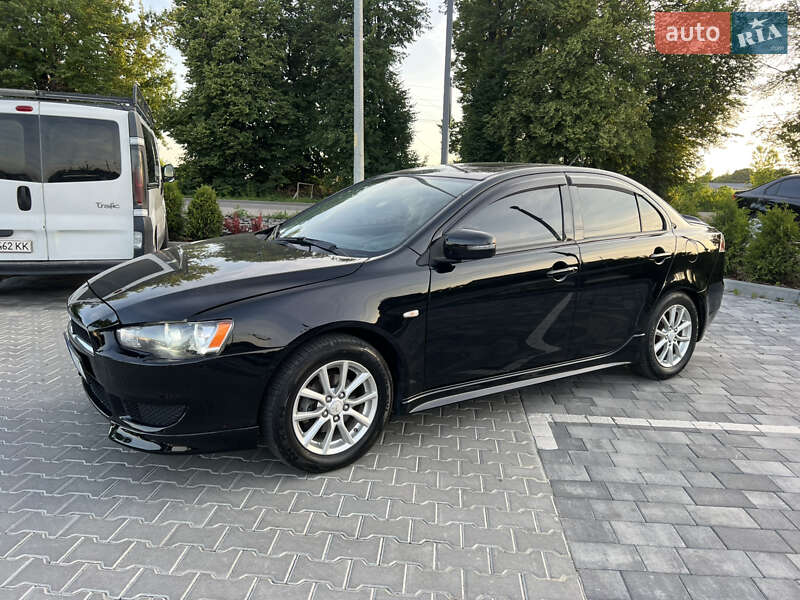 Седан Mitsubishi Lancer 2015 в Вінниці