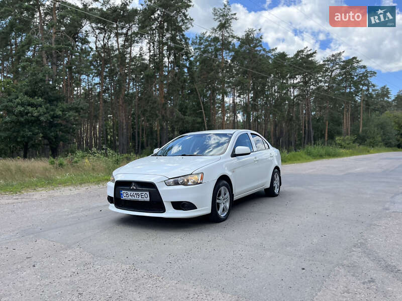 Седан Mitsubishi Lancer 2012 в Чернигове