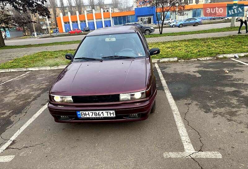 Седан Mitsubishi Lancer 1991 в Одесі