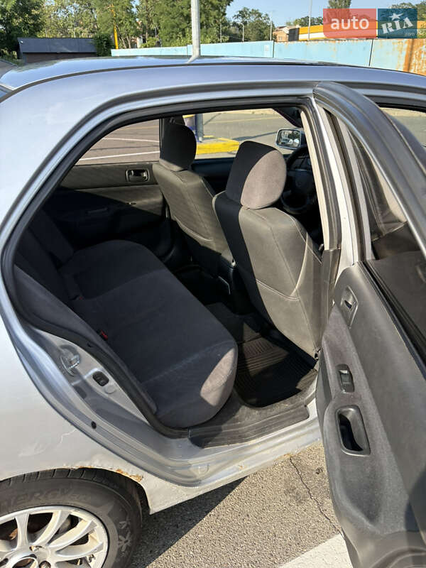 Седан Mitsubishi Lancer 2004 в Борисполе