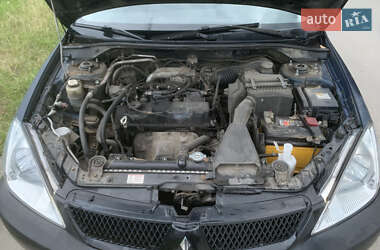 Седан Mitsubishi Lancer 2006 в Львове