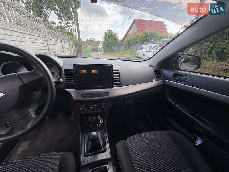 Седан Mitsubishi Lancer 2008 в Виннице