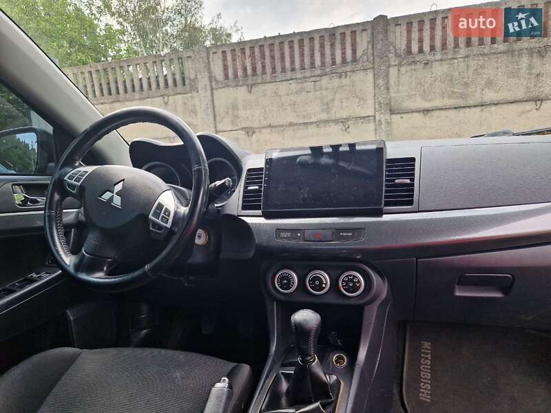 Седан Mitsubishi Lancer 2008 в Кременчуге