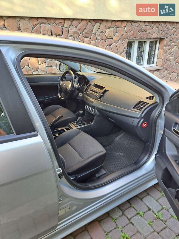 Седан Mitsubishi Lancer 2008 в Тернополе