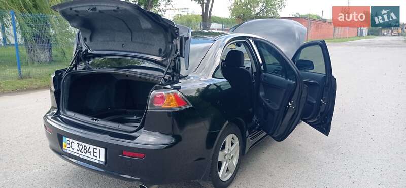 Седан Mitsubishi Lancer 2008 в Львове