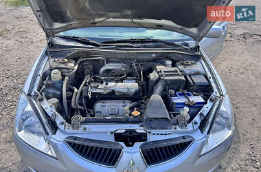 Седан Mitsubishi Lancer 2005 в 