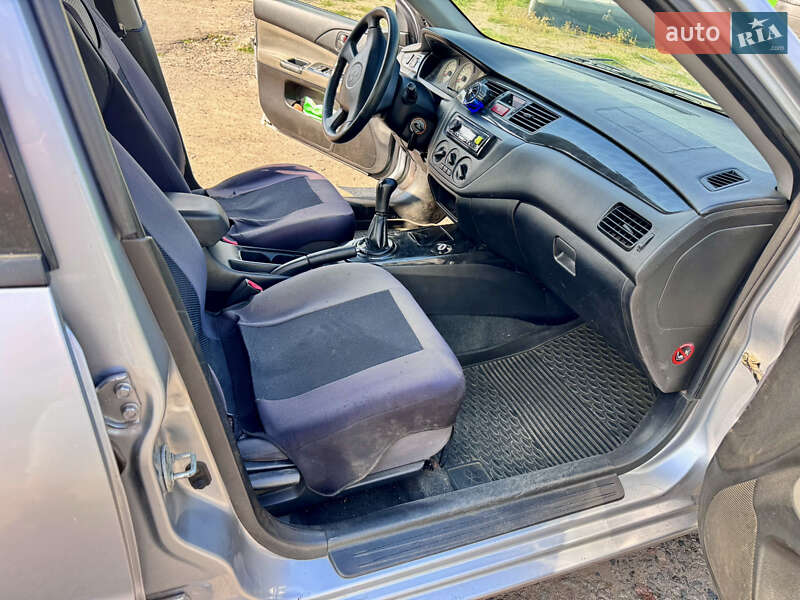 Седан Mitsubishi Lancer 2005 в Полтаві