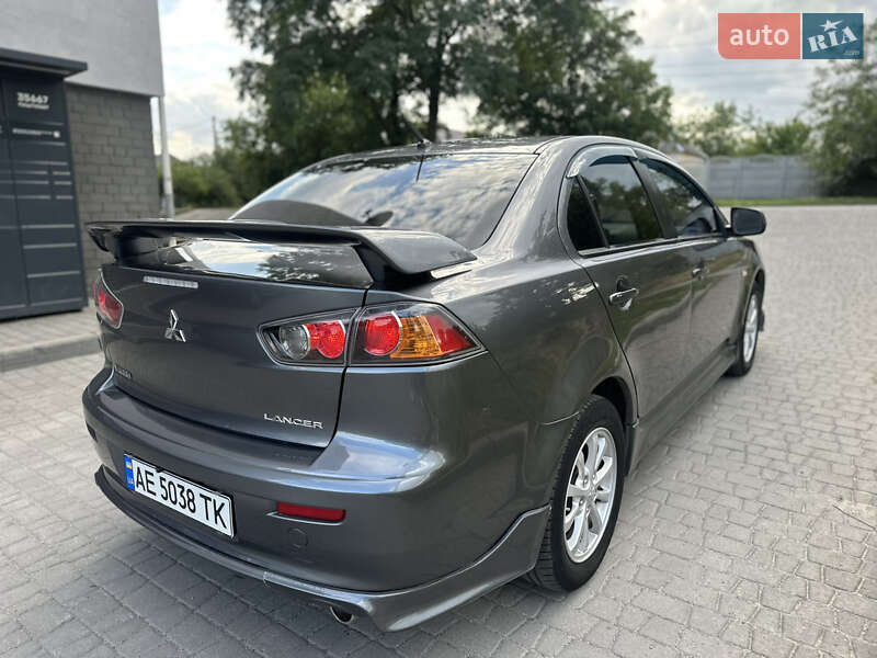 Седан Mitsubishi Lancer 2011 в Днепре