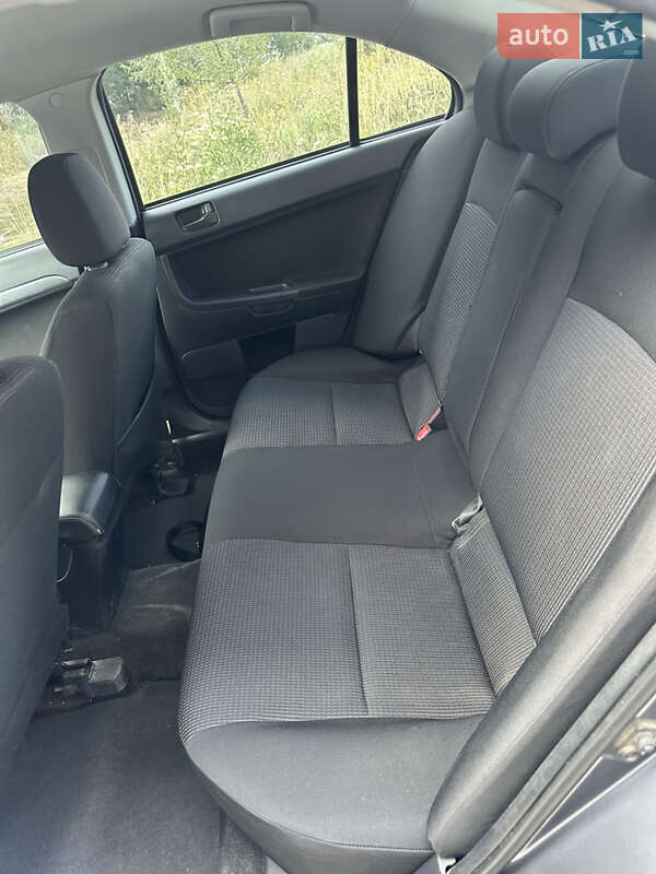 Седан Mitsubishi Lancer 2011 в Днепре
